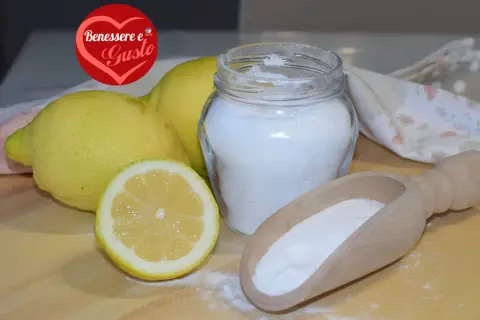 Limoni e bicarbonato, ingredienti naturali per capire come sostituire il lievito per dolci.
